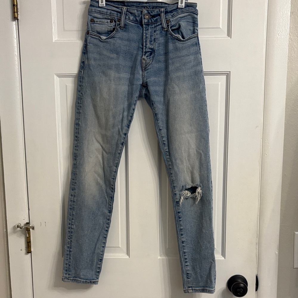 American Eagle Outfitters Light Blue Ripped Jeans